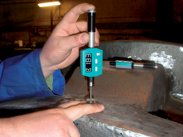 Equotip Piccolo 2 - Bambino 2 Entry model of Leeb D/DL probe with integrated display 
